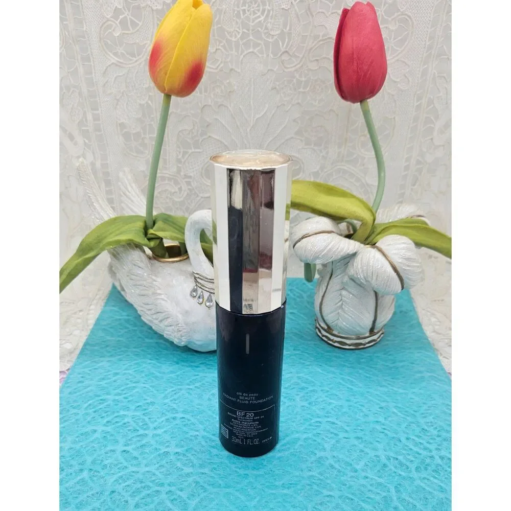 Cle de Peau BF20 Light Buff Radiant Fluid Foundation SPF24 NEW